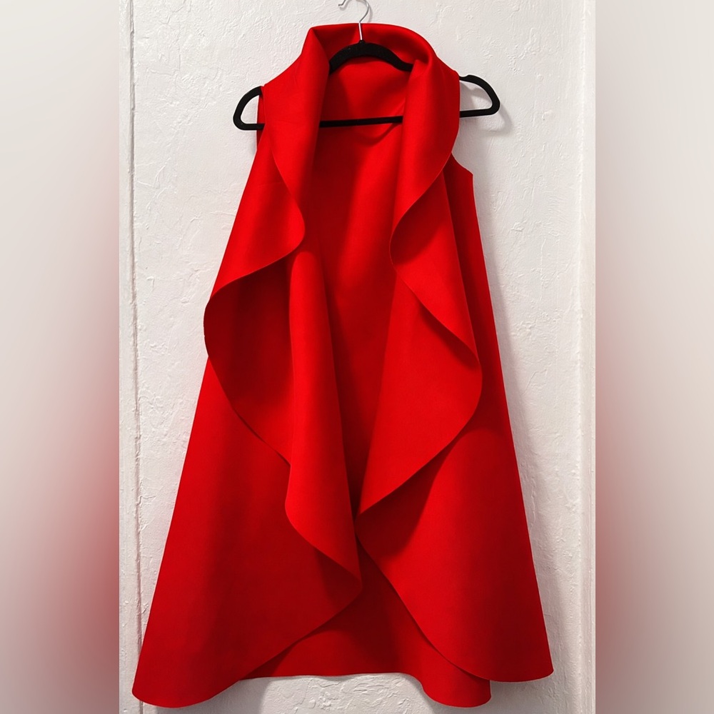 Red Waterfall Cape Vest / Draped “Capă” Statement Layer (Boutique)